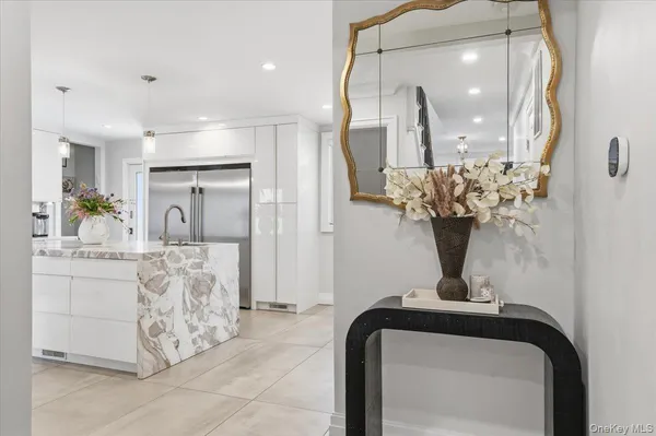 $2,900,000 | 230 Ocean Avenue, Lawrence, NY 11559