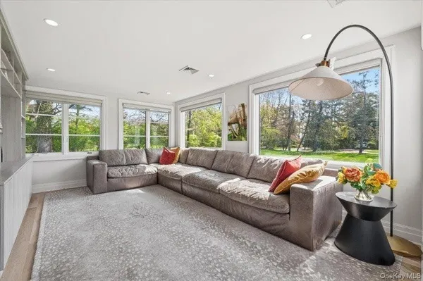 $2,900,000 | 230 Ocean Avenue, Lawrence, NY 11559