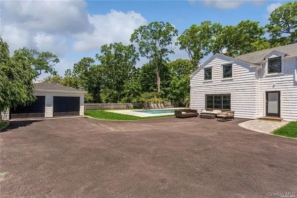 $2,900,000 | 230 Ocean Avenue, Lawrence, NY 11559