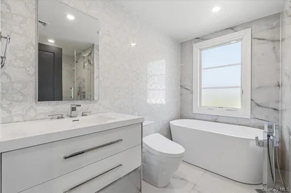 $2,900,000 | 230 Ocean Avenue, Lawrence, NY 11559