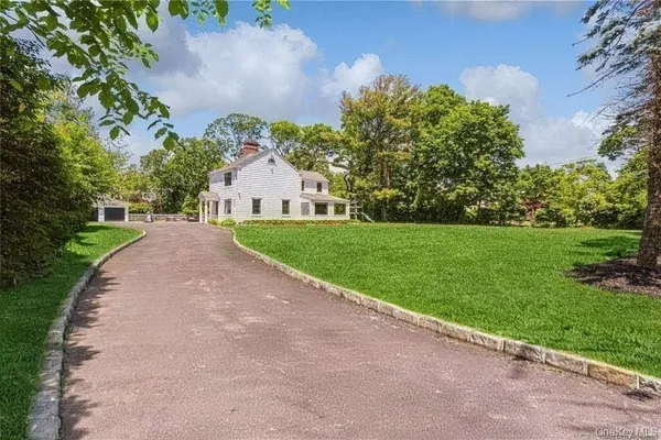 $2,900,000 | 230 Ocean Avenue, Lawrence, NY 11559