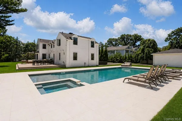 $2,900,000 | 230 Ocean Avenue, Lawrence, NY 11559