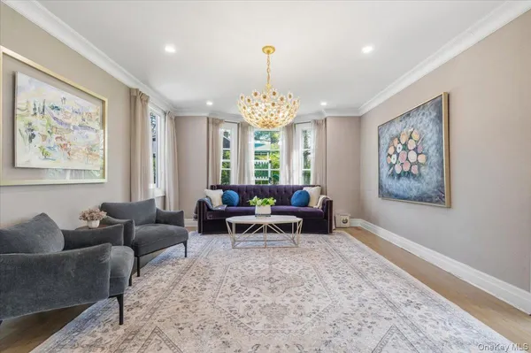 $2,900,000 | 230 Ocean Avenue, Lawrence, NY 11559