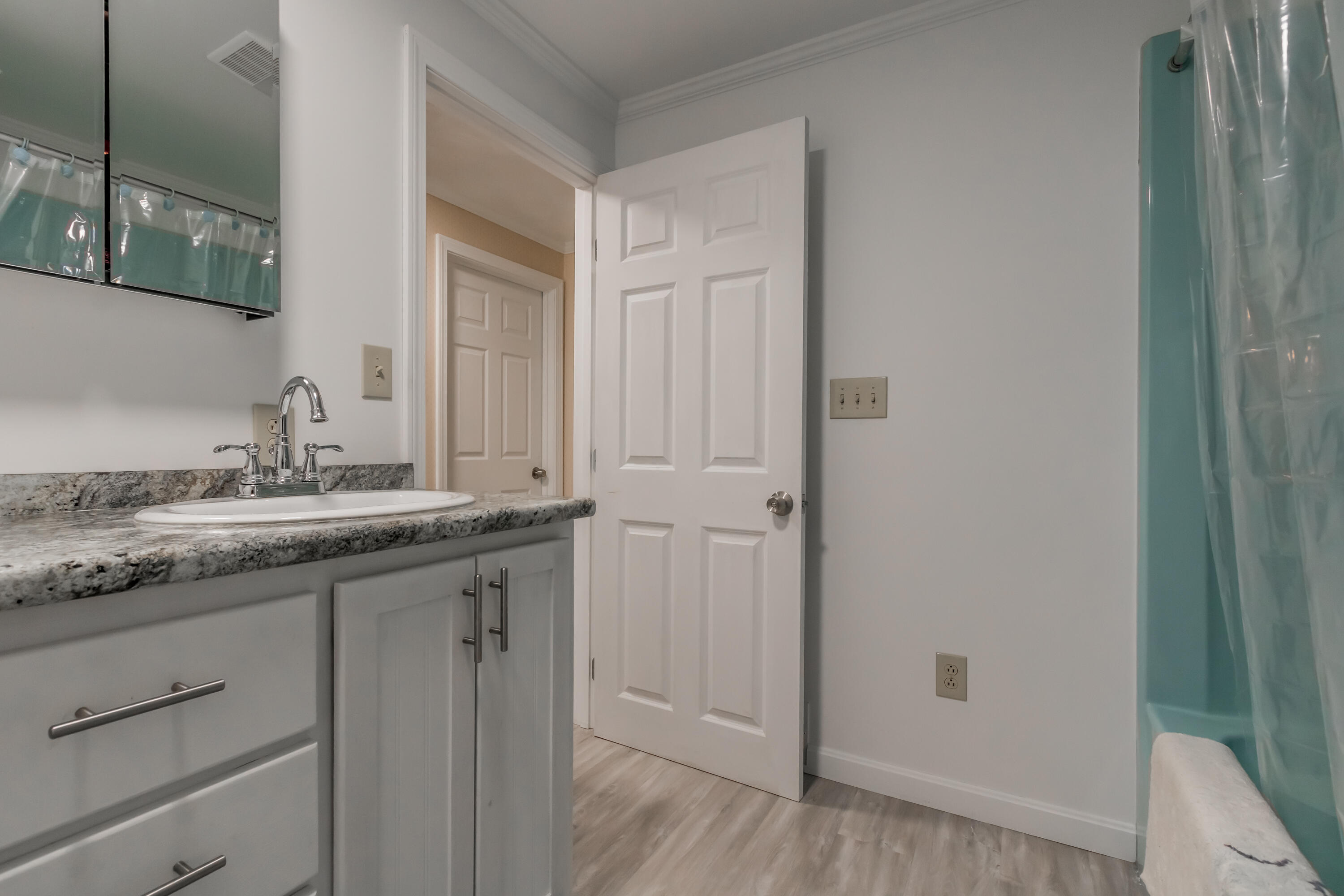 1203 Roxbury Road Roxbury, ME 04275 - Photo 38 of 55 Full Bath