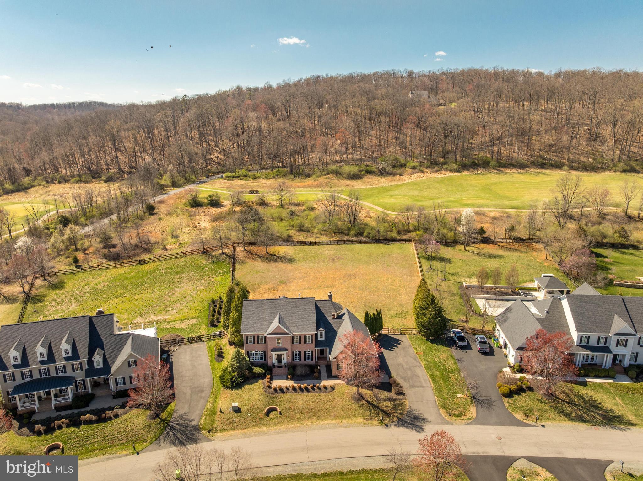 16319 Hunter Place Leesburg, VA 20176 - Photo 65 of 71 a view of a city and ocean view