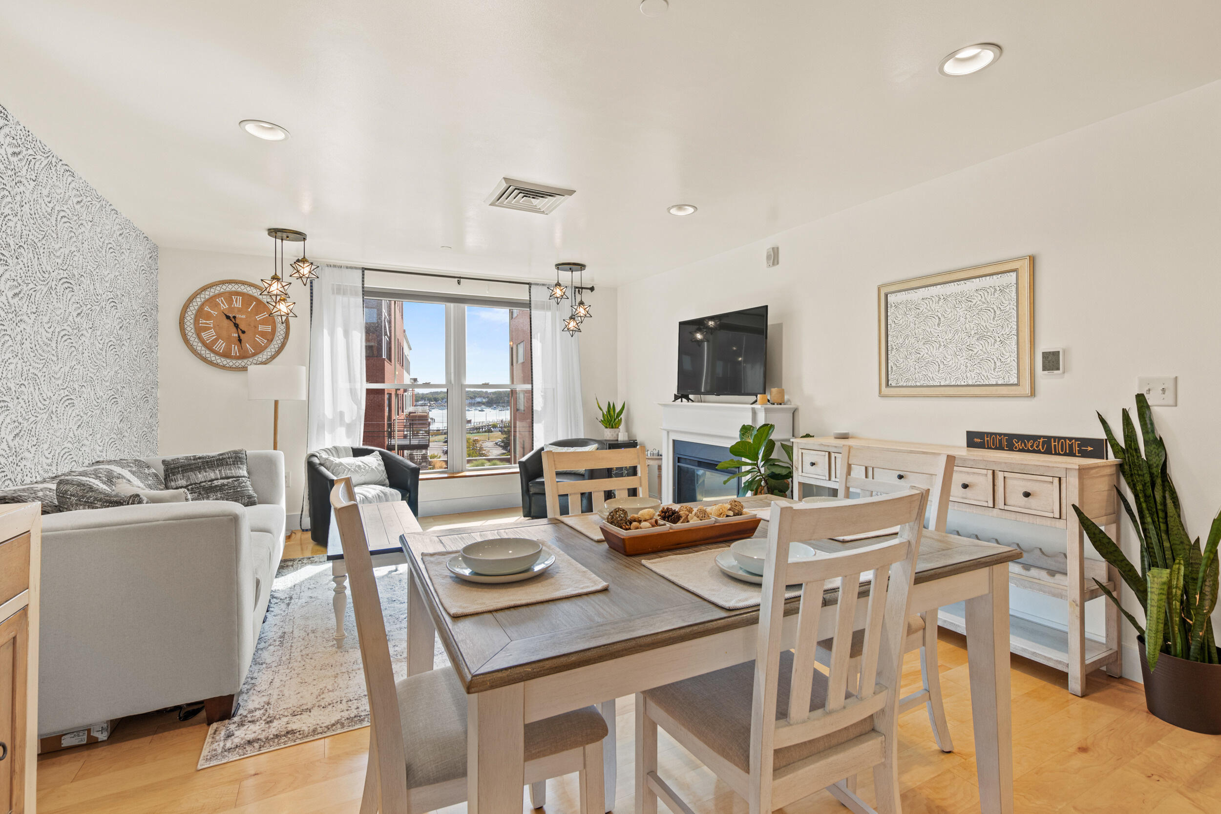 25 High Street, Unit 408 Portland, ME 04101 - Photo 11 of 43 25 high st unit 408, portland-06