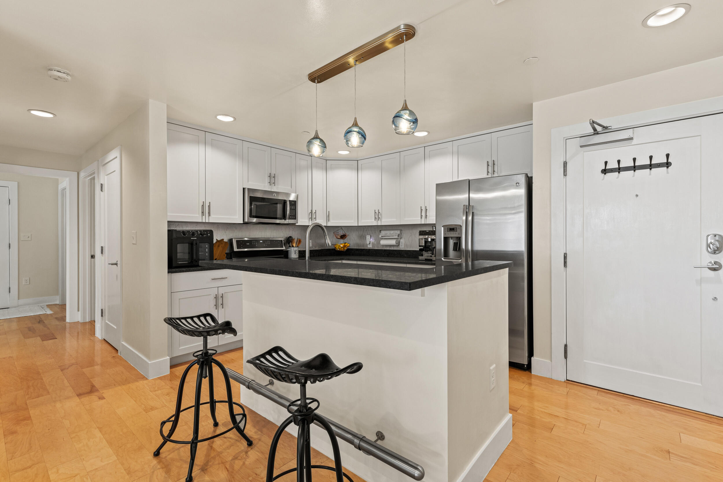 25 High Street, Unit 408 Portland, ME 04101 - Photo 10 of 43 25 high st unit 408, portland-05