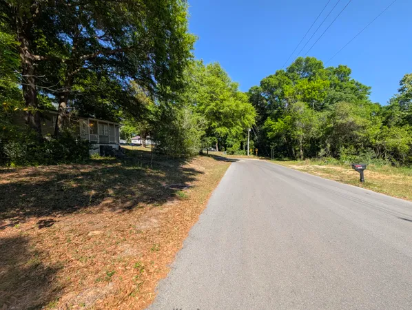 $79,900 | 552 Reed Avenue, Crestview, FL 32539