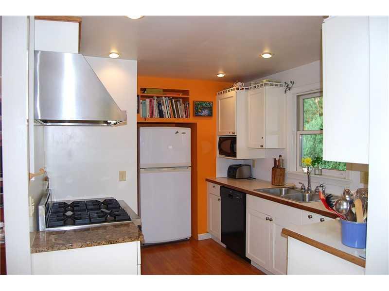 51 Town Landing Road Bremen, ME 04551 - Photo 15 of 34 Kitchen.