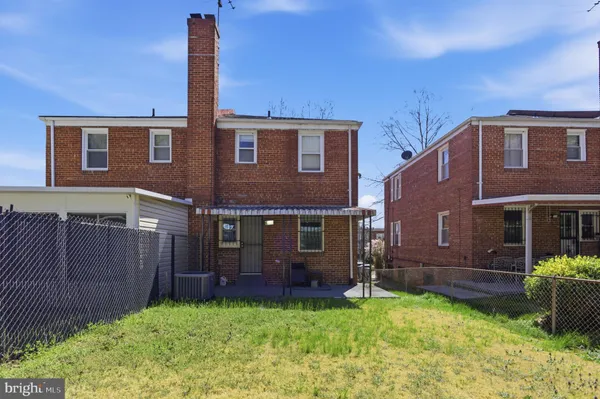 $2,950 | 138 Mississippi Avenue Southeast, Washington, DC 20032