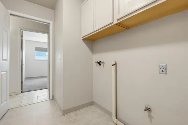 $425,000 | 24053 Road 212, Lindsay, CA 93247