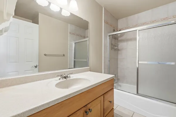 $425,000 | 24053 Road 212, Lindsay, CA 93247
