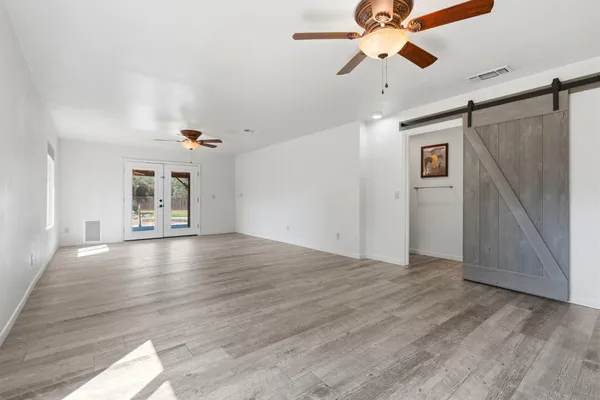 $425,000 | 24053 Road 212, Lindsay, CA 93247