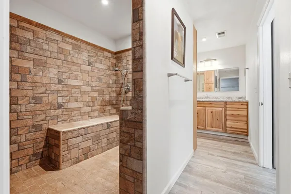 $425,000 | 24053 Road 212, Lindsay, CA 93247