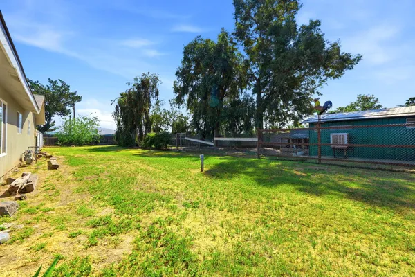 $425,000 | 24053 Road 212, Lindsay, CA 93247