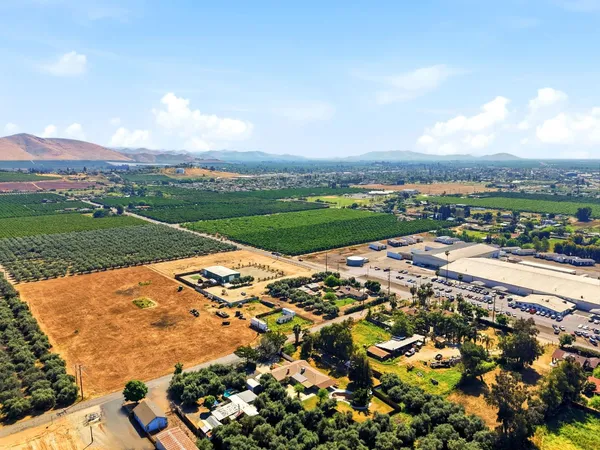 $425,000 | 24053 Road 212, Lindsay, CA 93247