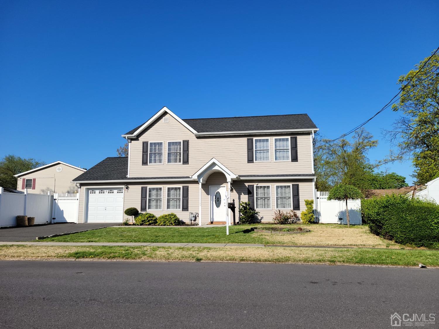 4 Kenmore Road Edison, NJ 08817 - Photo 1 of 55