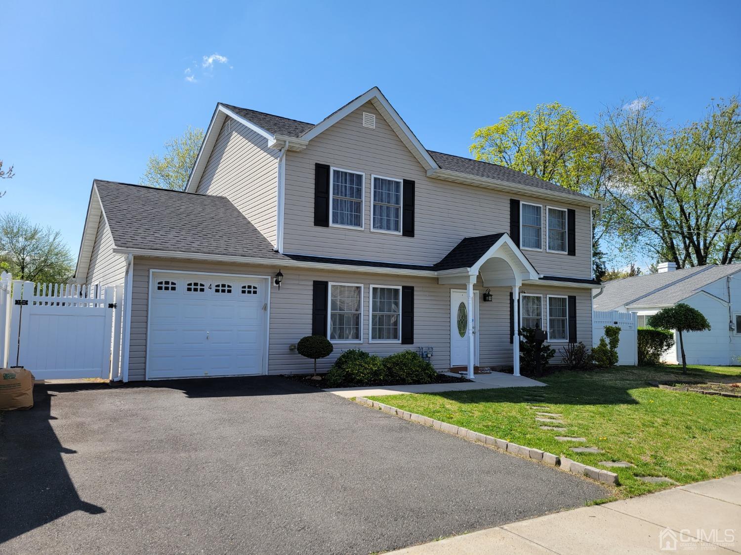 4 Kenmore Road Edison, NJ 08817 - Photo 4 of 55