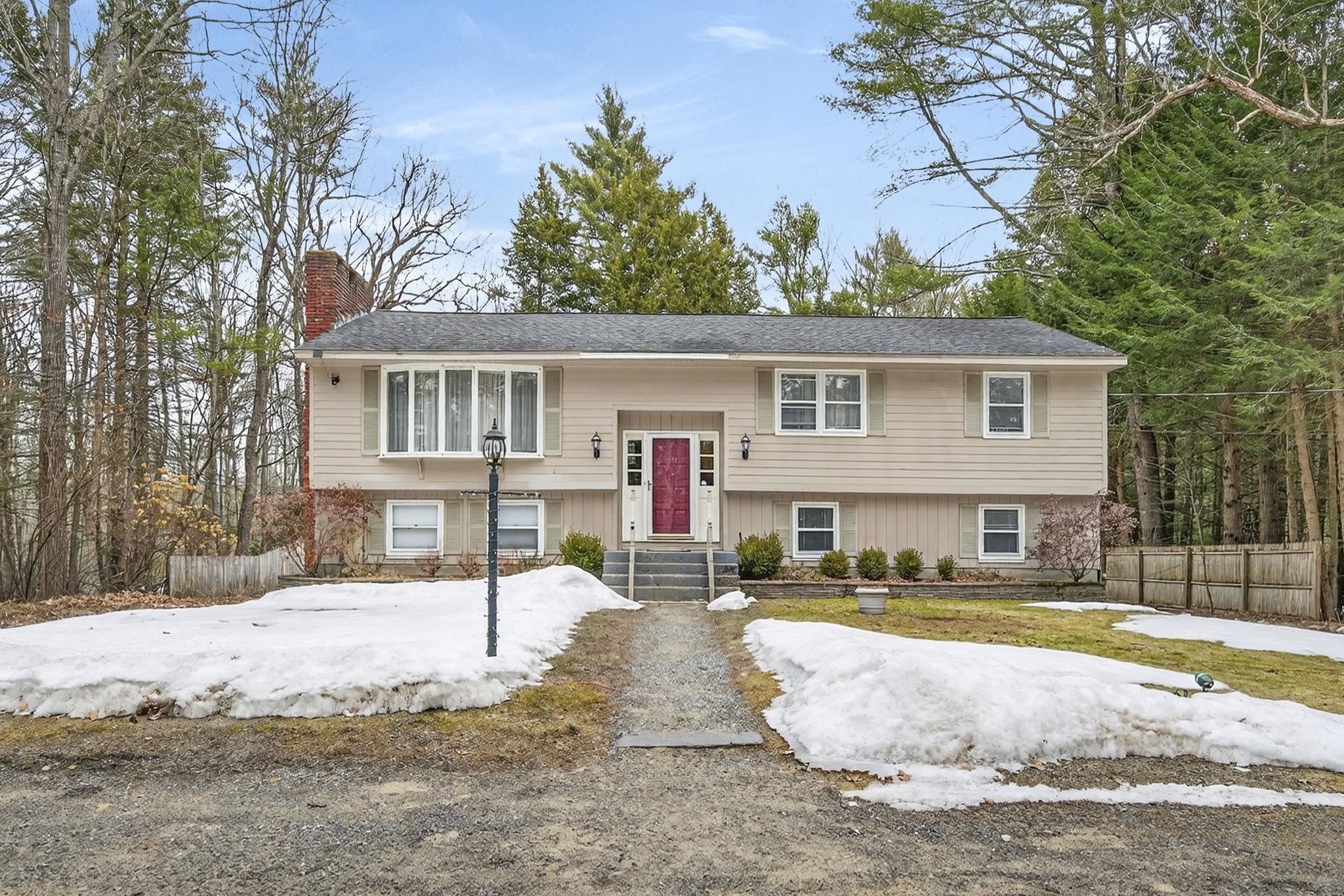 28 Spring Road Amherst, NH 03031 - Photo 1 of 60