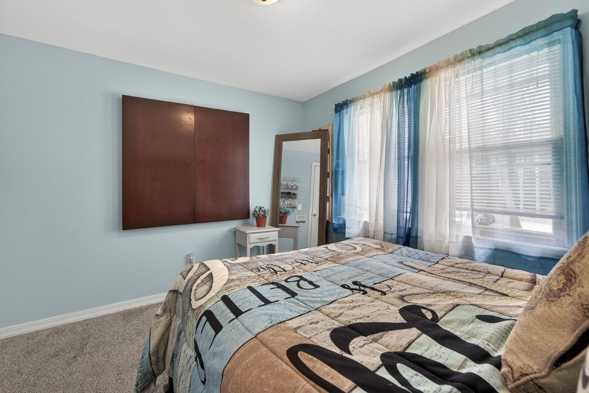 28 Spring Road Amherst, NH 03031 - Photo 33 of 60