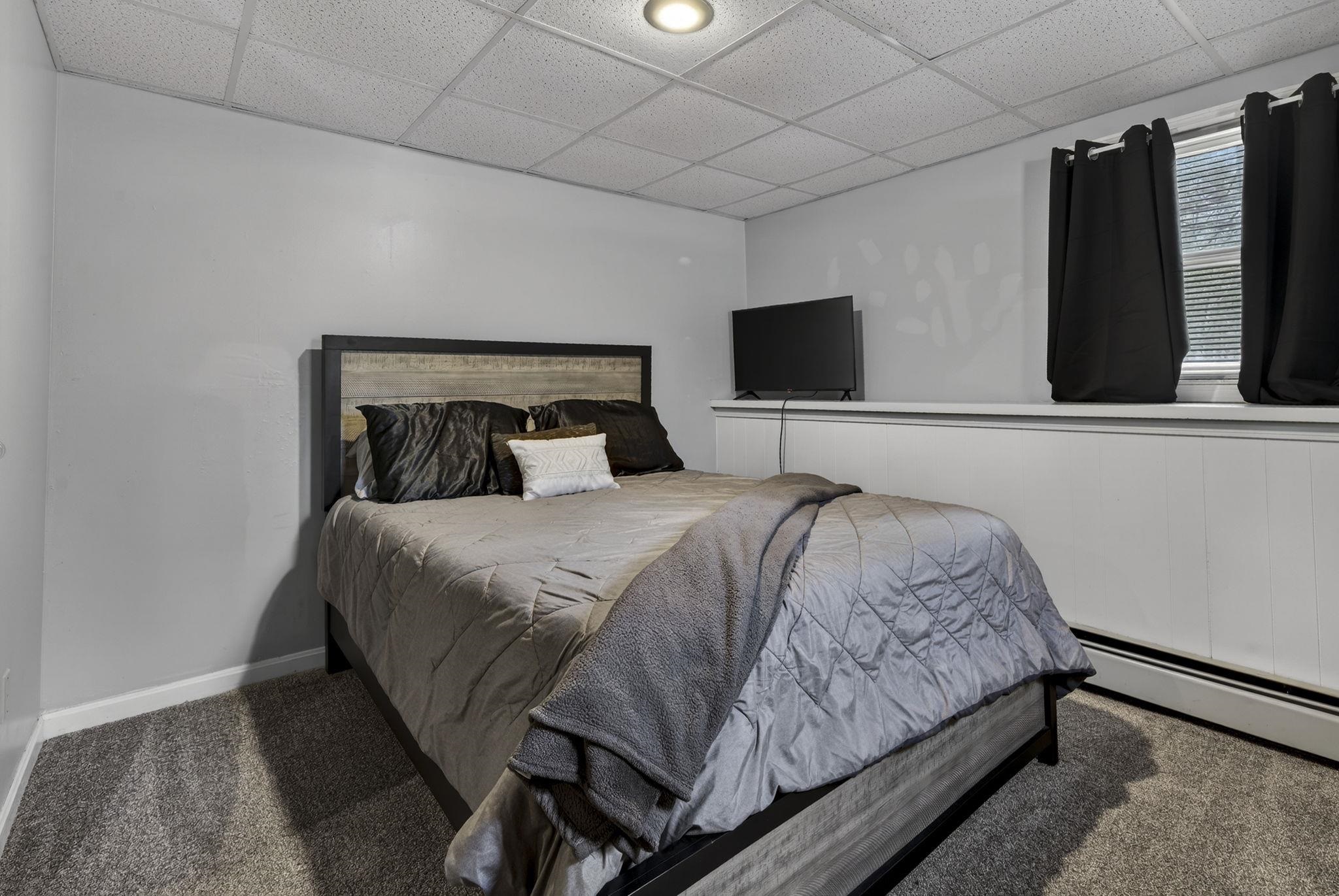 28 Spring Road Amherst, NH 03031 - Photo 41 of 60