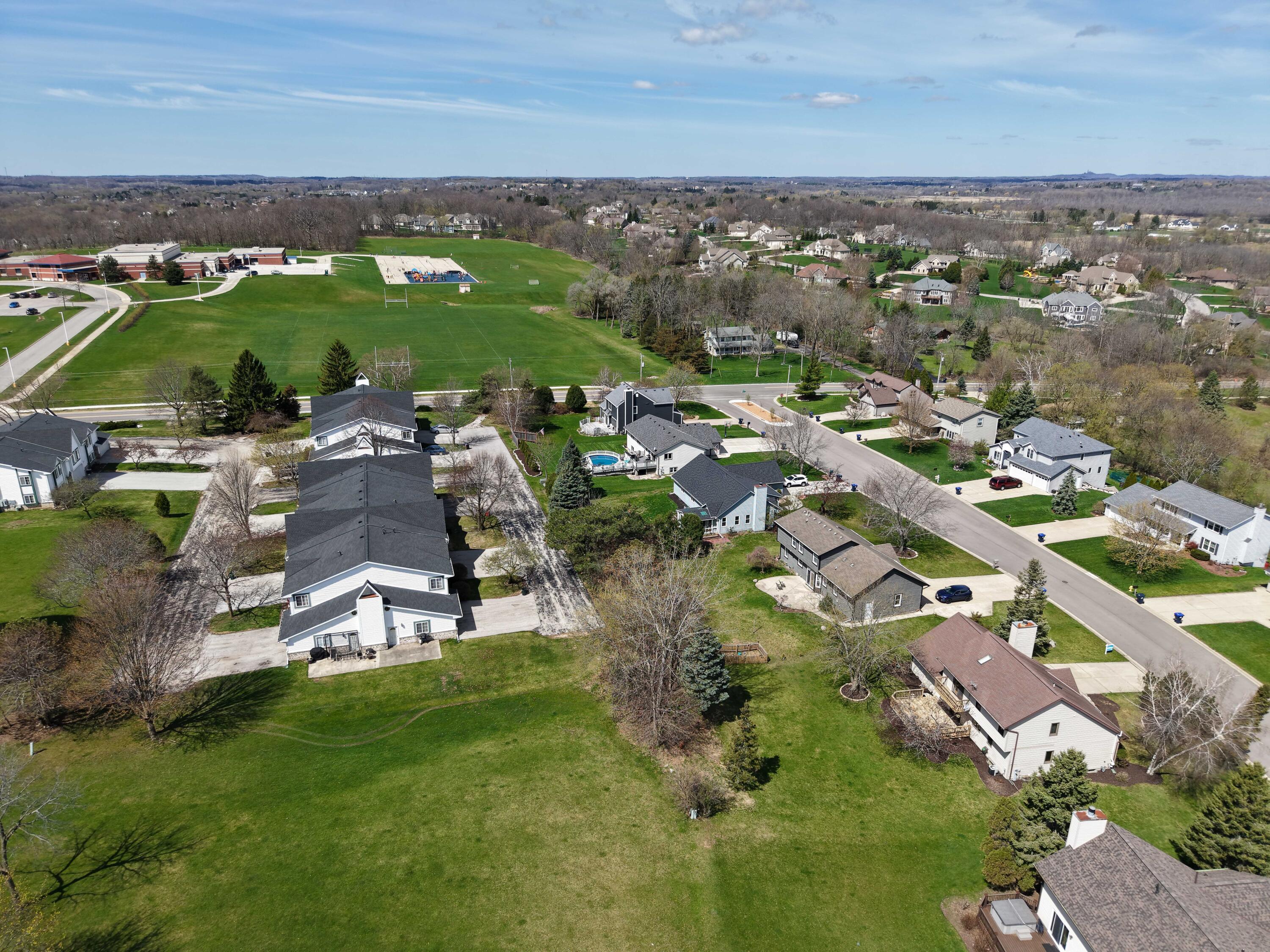 N75W23419 North Ridgeview Circle Sussex, WI 53089 - Photo 23 of 54 Elementary School nearby