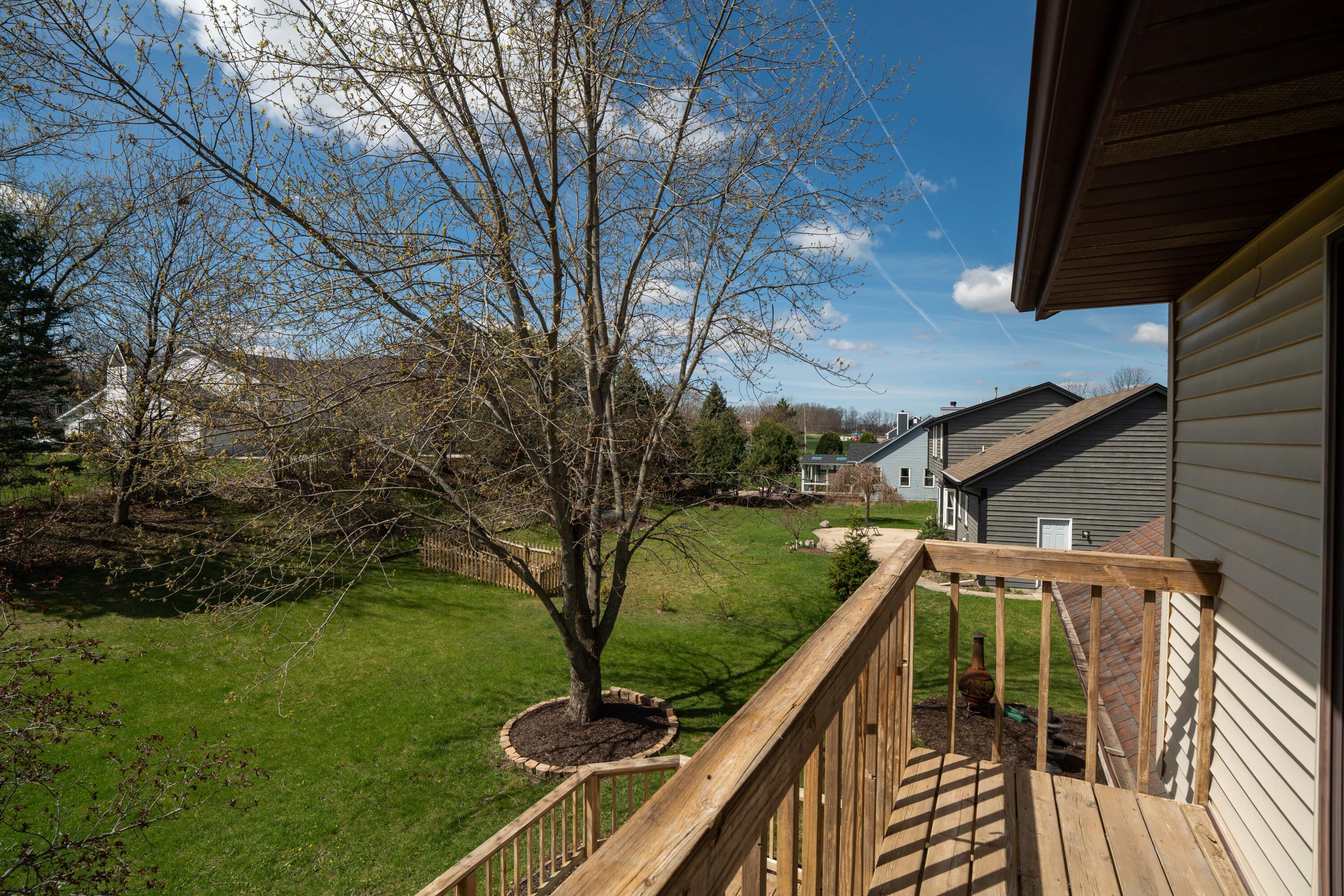 N75W23419 North Ridgeview Circle Sussex, WI 53089 - Photo 53 of 54 Upper deck views