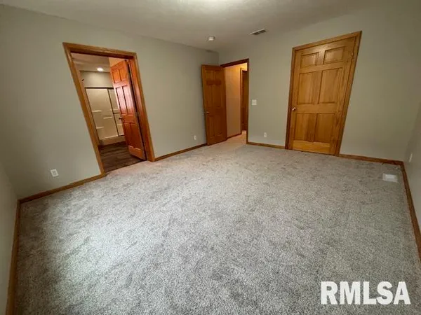$140,000 | 344 North Grove Street, Waverly, IL 62692