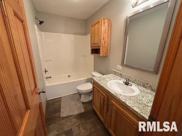 $140,000 | 344 North Grove Street, Waverly, IL 62692