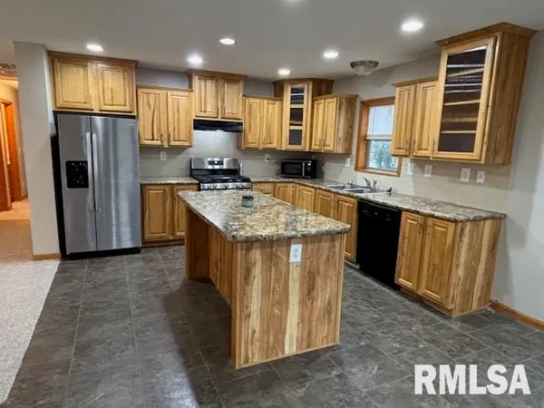 $140,000 | 344 North Grove Street, Waverly, IL 62692