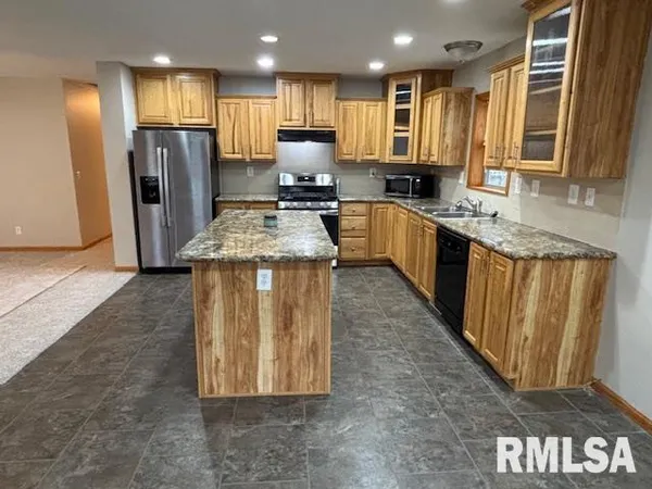 $140,000 | 344 North Grove Street, Waverly, IL 62692