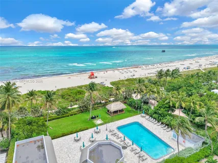 $4,000 | 2401 Collins Avenue, Unit 504, Miami Beach, FL 33140