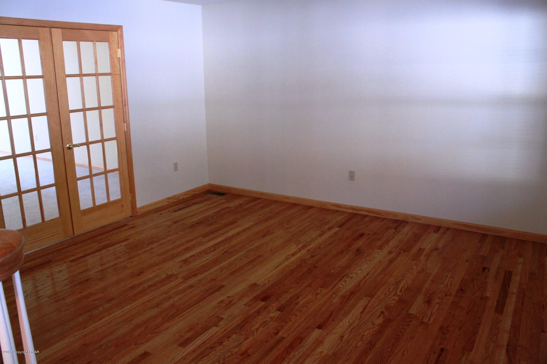 163 Potato Path Road Kunkletown, PA 18058 - Photo 13 of 33 Family Room
