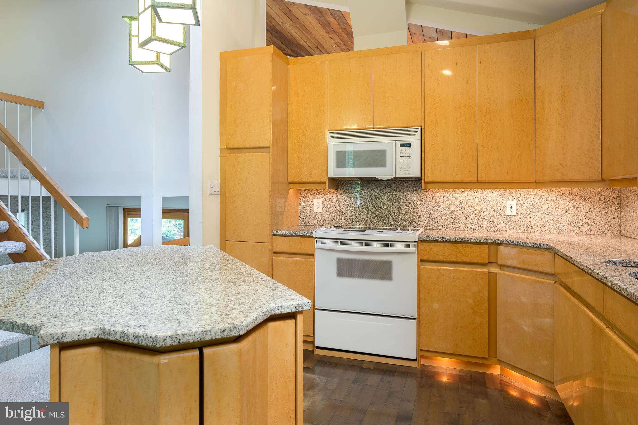 2519 Freetown Drive Reston, VA 20191 - Photo 13 of 29 Kitchen