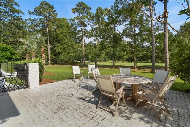 $1,999,000 | 139 Fontainbleau Drive, Mandeville, LA 70471