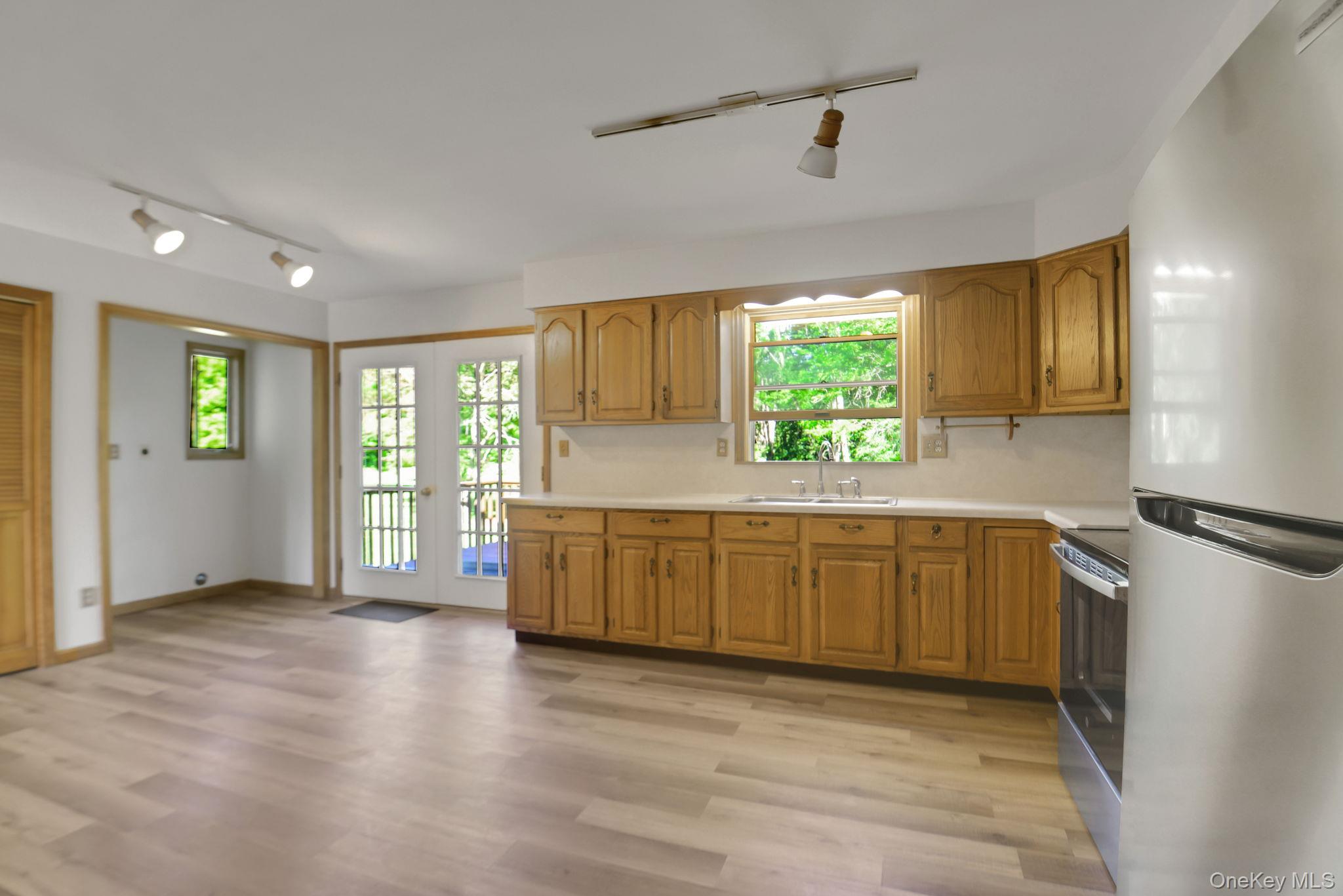 175 Overocker Road Poughkeepsie, NY 12603 - Photo 13 of 29