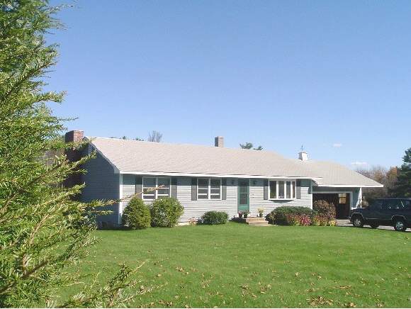 840 South Barnstead Road Barnstead, NH 03225 - Photo 1 of 1