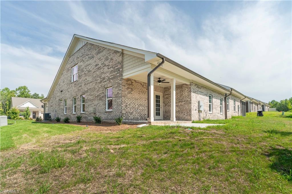 2059 Welden Ridge Road Kernersville, NC 27284 - Photo 7 of 50 Rear of home