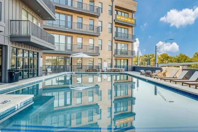 $1,275 | 1100 North Zang Boulevard, Unit 413, Dallas, TX 75203