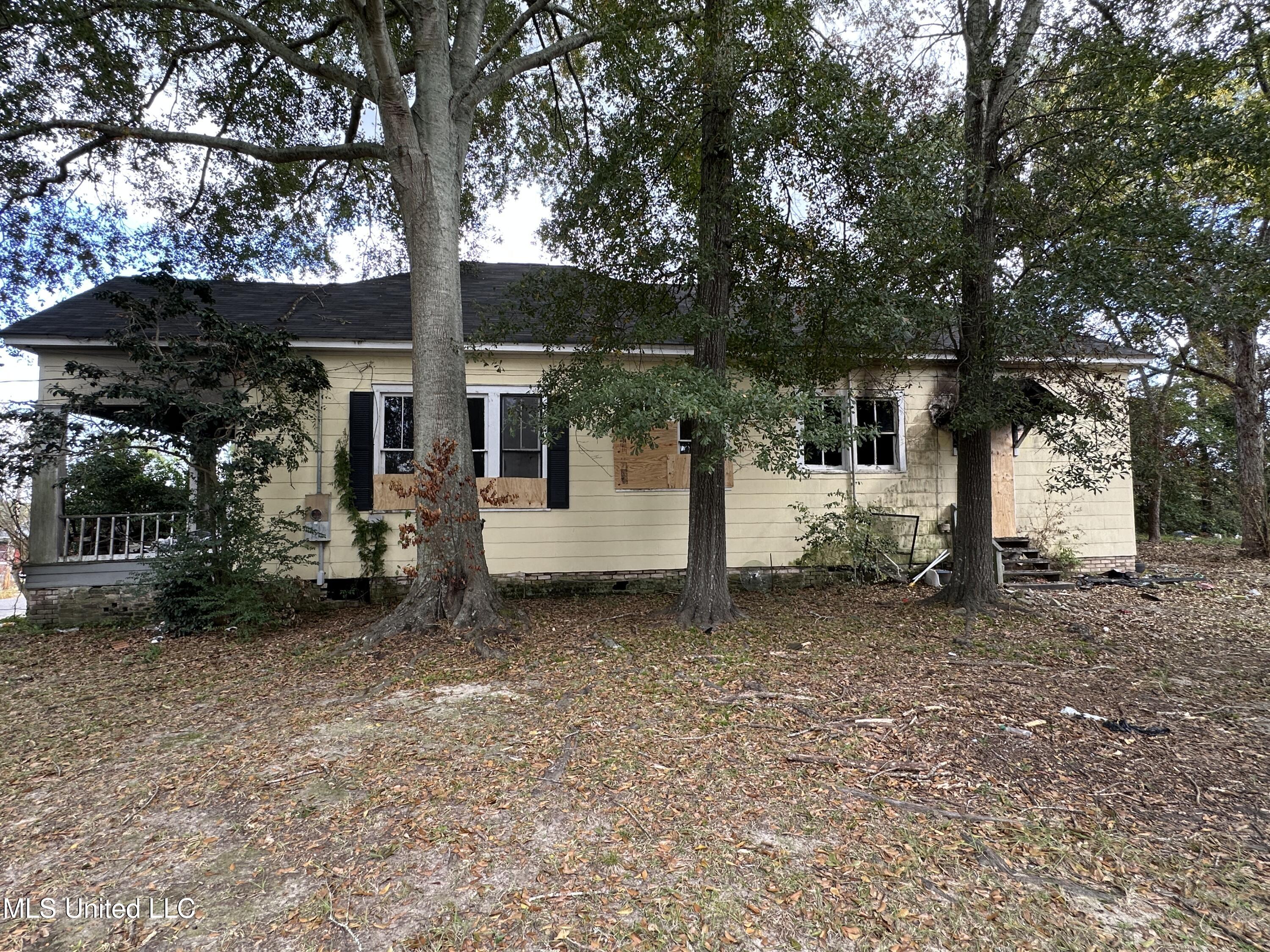 115 Scott Street McComb, MS 39648 - Photo 12 of 30 IMG_8531