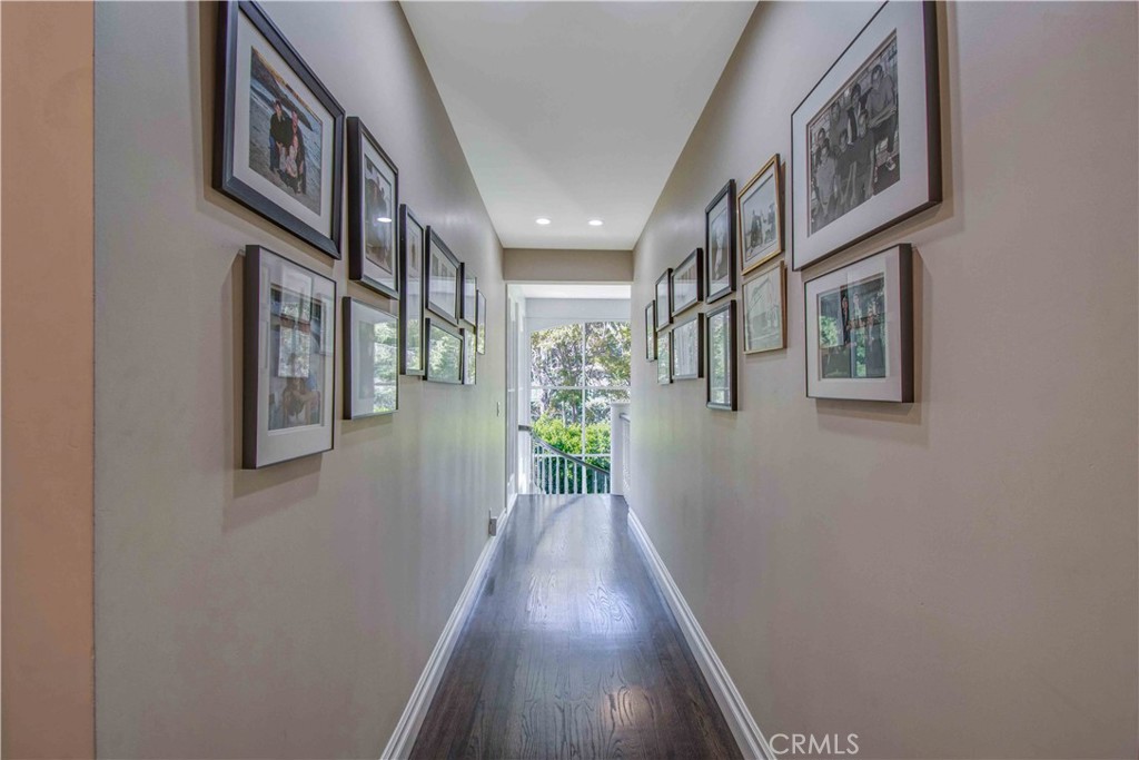 255 Emerald Bay Laguna Beach, CA 92651 - Photo 14 of 29