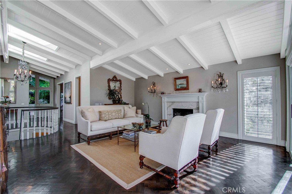 255 Emerald Bay Laguna Beach, CA 92651 - Photo 3 of 29