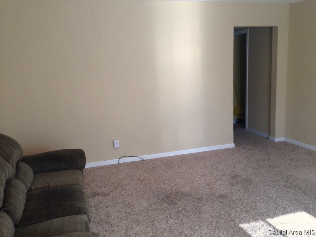 2220 East Keys Avenue Springfield, IL 62702 - Photo 14 of 26
