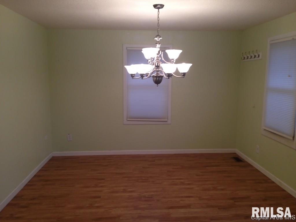2220 East Keys Avenue Springfield, IL 62702 - Photo 5 of 26