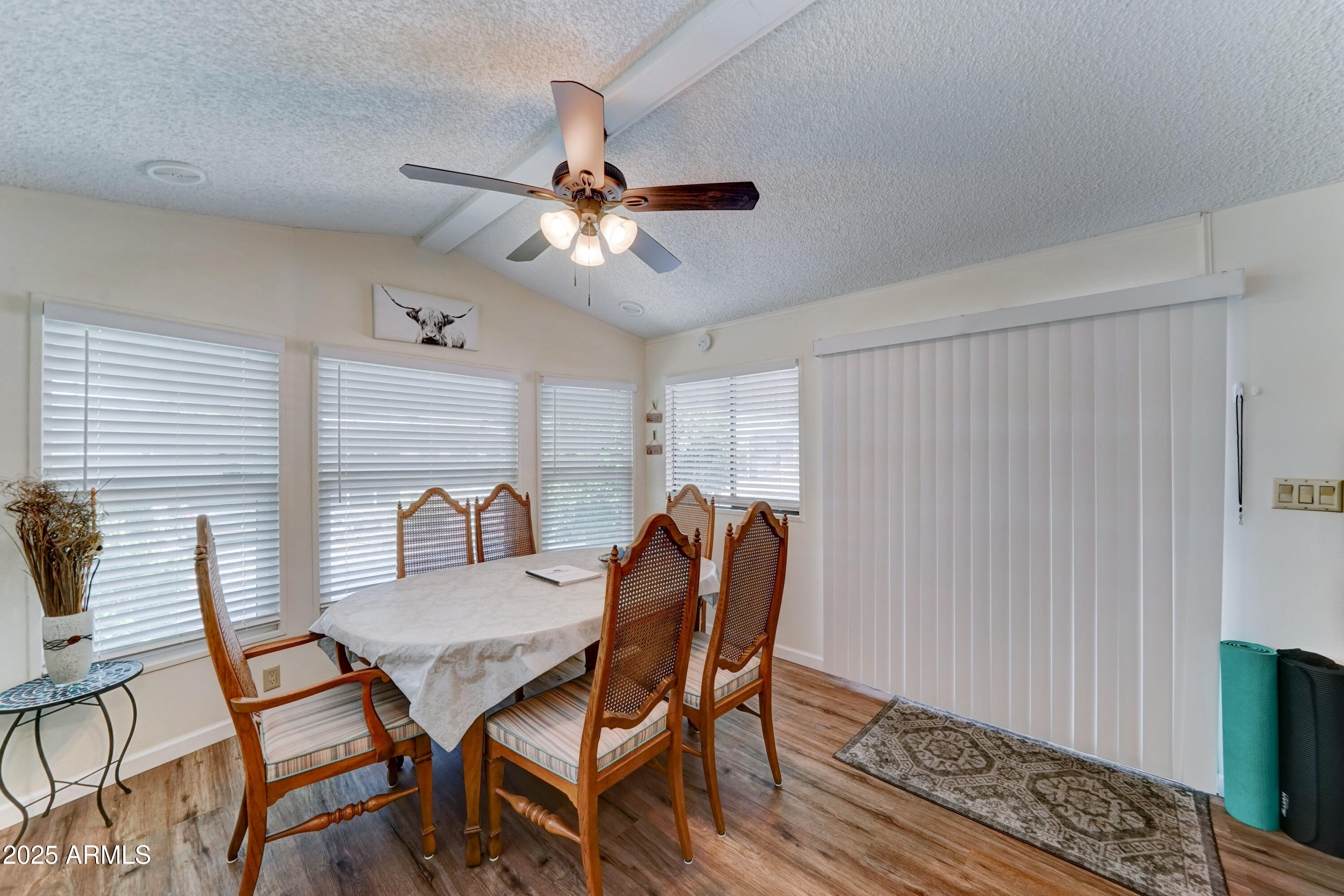 111 South Greenfield Road, Unit 400 Mesa, AZ 85206 - Photo 12 of 32 dining area opens onto covered patio