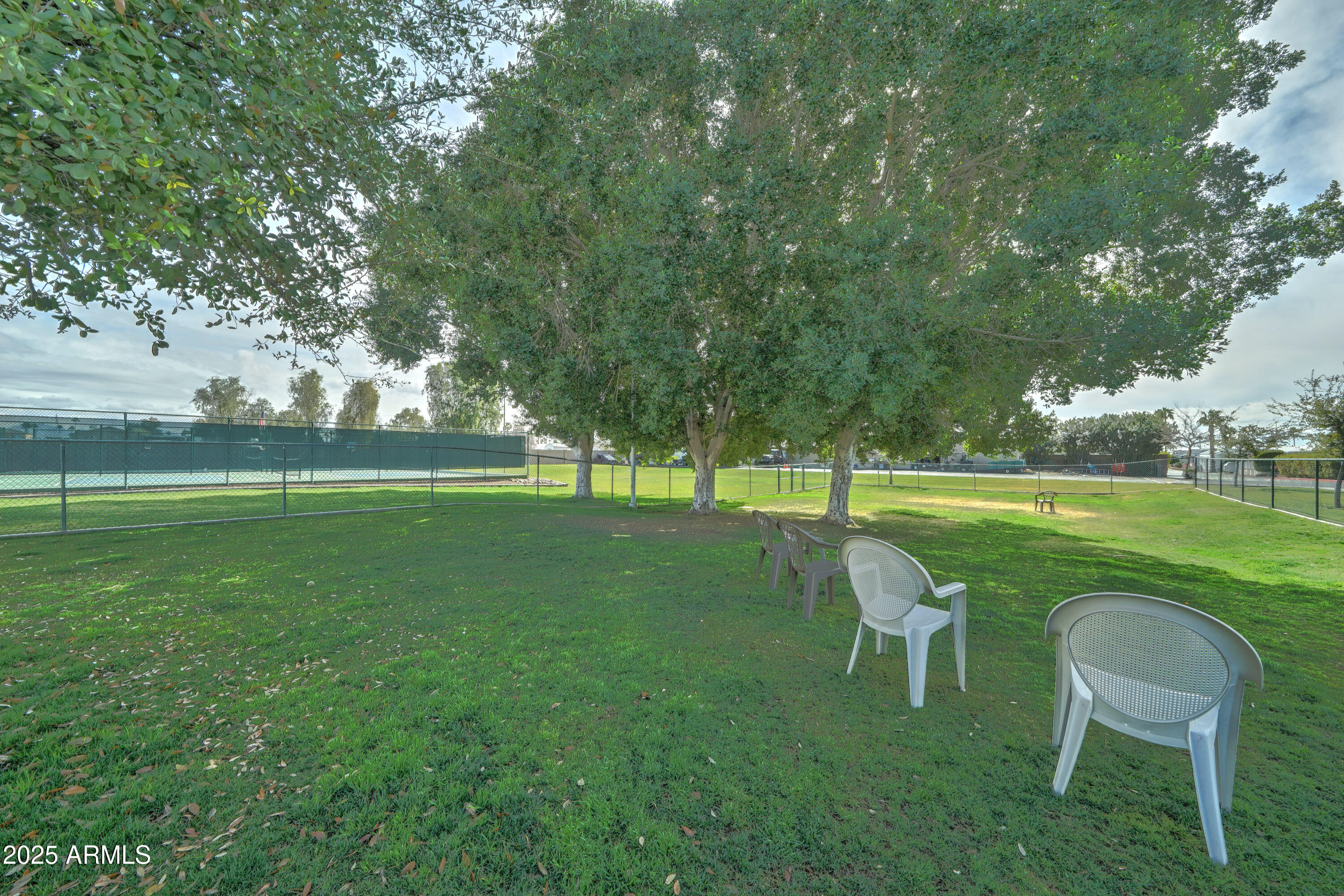 111 South Greenfield Road, Unit 400 Mesa, AZ 85206 - Photo 25 of 32 Greenfield Village dog run