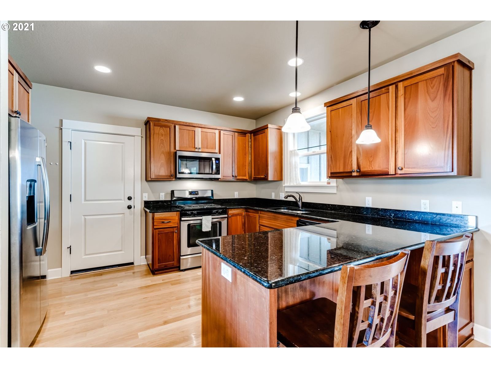847 South 31st Place Springfield, OR 97478 - Photo 11 of 31 Gallery Image 11