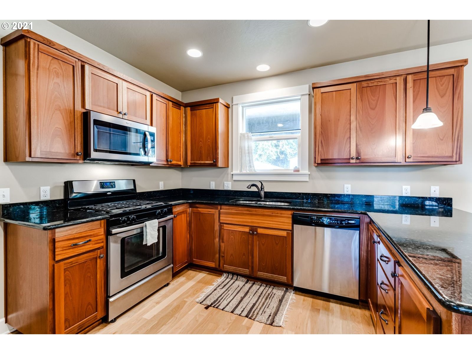 847 South 31st Place Springfield, OR 97478 - Photo 12 of 31 Gallery Image 12