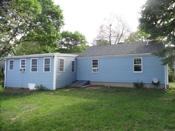 20 Andrew Road Weymouth, MA 02190 - Photo 3 of 22 Gallery Image 3
