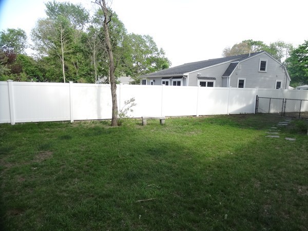 20 Andrew Road Weymouth, MA 02190 - Photo 4 of 22 Gallery Image 4